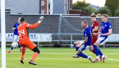 Kevin Nisbet's hat-trick powers Aberdeen to 4-1 win — Queen Of The South F.c. Vs Aberdeen F.c. Standings now point one way