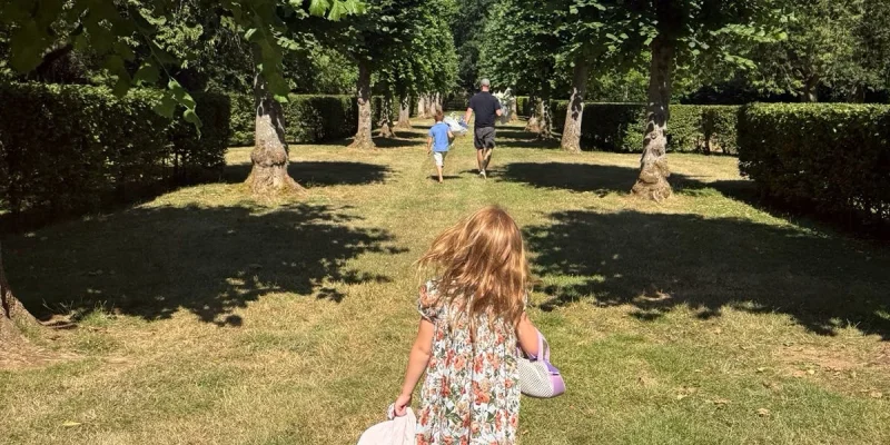 Meghan Markle Instagram Family Photos Fuel Prince William Questions Over Diana Tribute