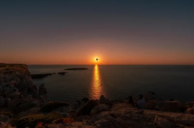 Spain Warns Eclipse Chasers: Solar Eclipse And Meteor Shower Near Sunset