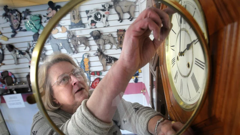 John Thune Flags 60-Vote Problem on Permanent Daylight Saving Time Impacts