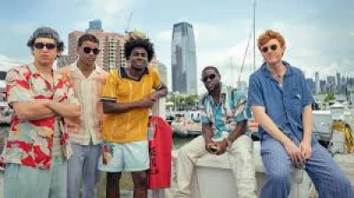 Kevin Hart Carries 72 Hours Movie Into Netflix's Midlife-Crisis Comedy