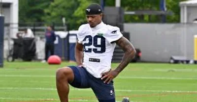 Patriots Wr Jeremiah Webb placed on injured reserve on Sunday after practice injury