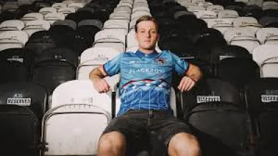 Kieran Green signs new three-year deal as Grimsby Town add Cian Doyle and Harvey Cartwright