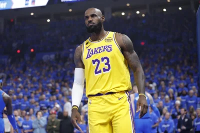 LeBron James rejects one-year, $20 million Clippers offer — Celtics angle grows around Philly move
