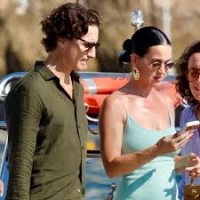 Justin Trudeau Applies Sunscreen for Katy Perry on South of France Boat Day