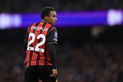 Deux offres du FC Barcelone refusées pour Éli Junior Kroupi — Kroupi