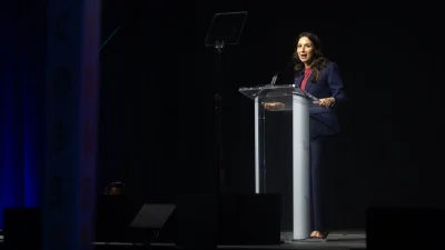 Greg Abbott leads Gina Hinojosa 45% to 42% in July 28 poll