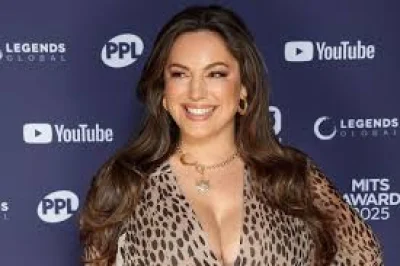 Kelly Brook marks four years married to Jeremy Parisi in Italy