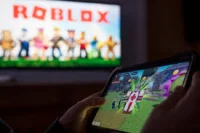 Roblox Stock Falls 29% After Q3 Bookings Warning