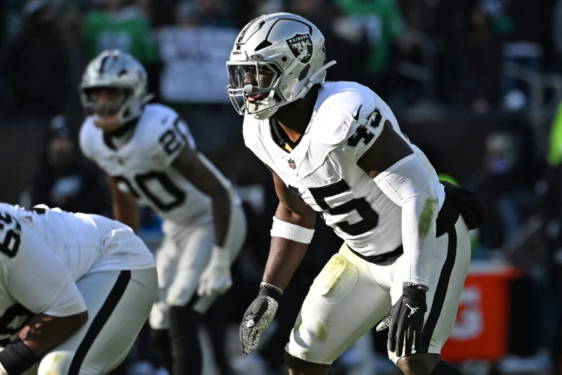 Devin White signs one-year deal with the Detroit Lions