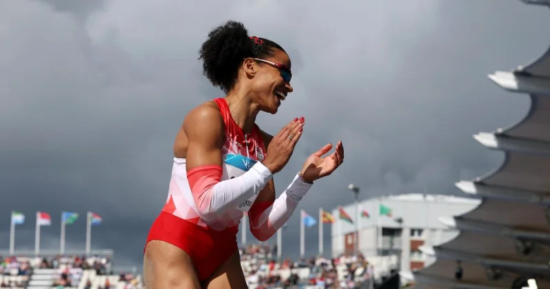 Jazmin Sawyers posts season’s best 6.80m in Glasgow to reach fourth Commonwealth final