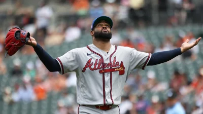 Martín Pérez starts after Reynaldo López is scratched 35 minutes before Braves game