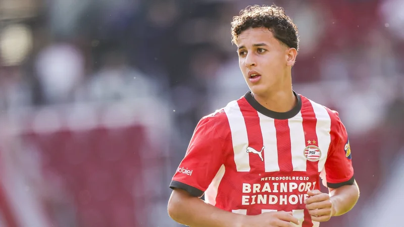 18-year-old Amir Bouhamdi starts for PSV against AZ Alkmaar — Psv Vs Az Alkmaar