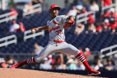 Tink Hence designated for assignment as Cardinals clear 40-man roster spot for Quinn Mathews