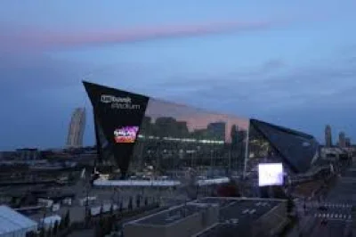 2:36 a.m. apparent security breach at Us Bank Stadium as SummerSlam setup footage spreads
