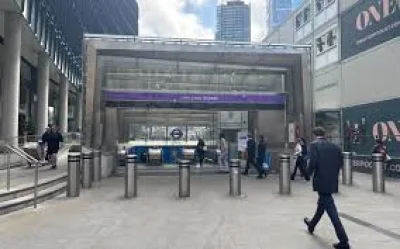 London Fire halts trains between London and Stansted Airport