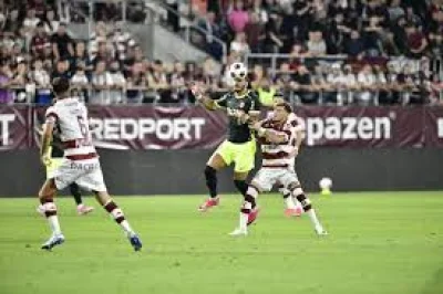 Alex Dobre brace in 5 minutes puts Rapid 2-0 up on CFR Cluj — Rapid București Vs Cfr Cluj