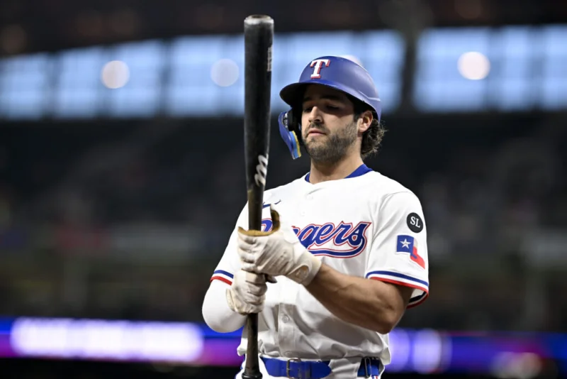 Adam Macko traded to the Blue Jays for Josh Smith