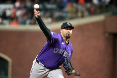Antonio Senzatela joins Brewers in August move from Rockies