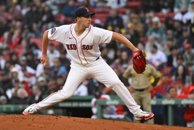 Eli White traded from Braves to Red Sox for Tyler Uberstine as Boston adds versatile depth