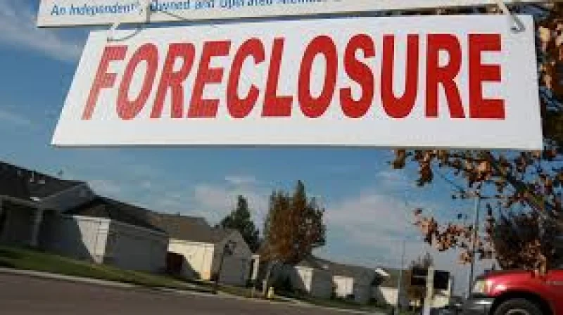 HOA foreclosures rise to 6,376 as Homeowners Associations Are Foreclosing On More Residents