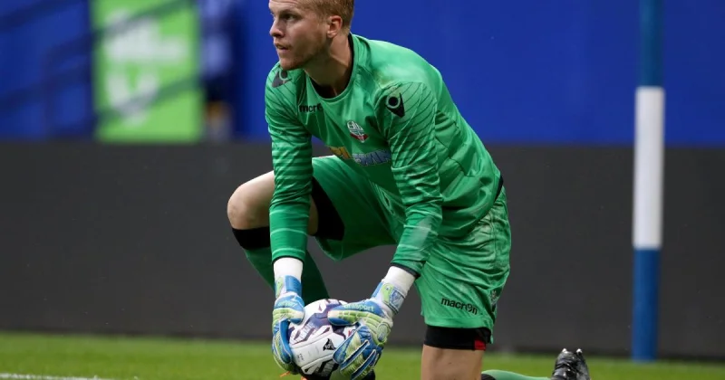 Ben Amos signs one-year deal with Burnley as Clarets add experience for Championship return