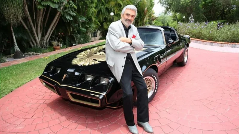 Burt Reynolds and 3,345 Y82 Special Editions shape this Trans Am sale