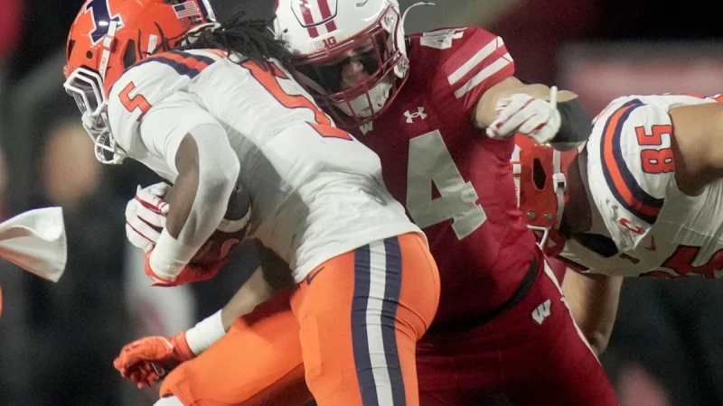Hopkins earns second-team reps ahead of fall camp for Wisconsin Badgers Football