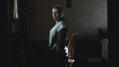 Betty Gilpin Praises Widow’s Bay After 19 Emmy Nominations