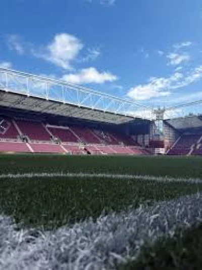 Edinburgh Derby moved to Thursday, 3rd September at 19:45 — Hearts Fixtures update
