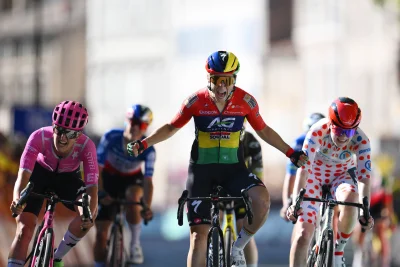 Kimberley Le Court wins stage six after mechanical setback
