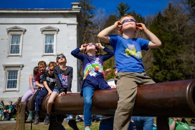 Kelly Beatty explains August 2026 Meteor Shower timing with 2 eclipses