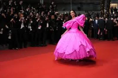 Zendaya Leads Fashion Photos With Fecal Matter in 2026