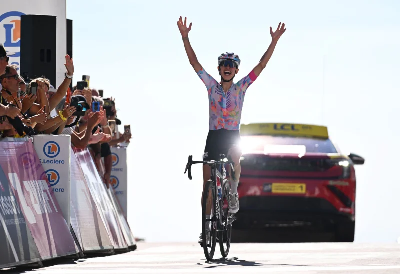 Kasia Niewiadoma takes Mont Ventoux victory and yellow jersey as stage seven reshapes the GC
