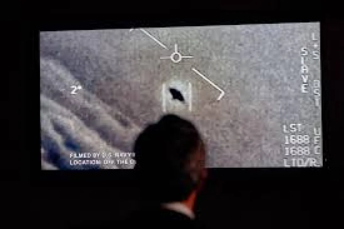 Pentagon releases 41 Pentagon Ufo Videos in declassified files - El-Balad.com