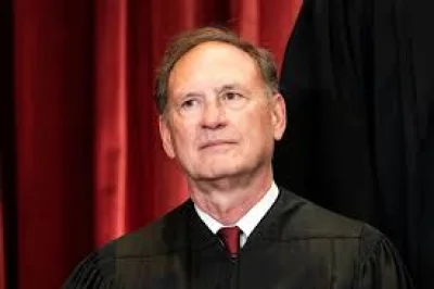 Samuel Alito says he is staying for another term
