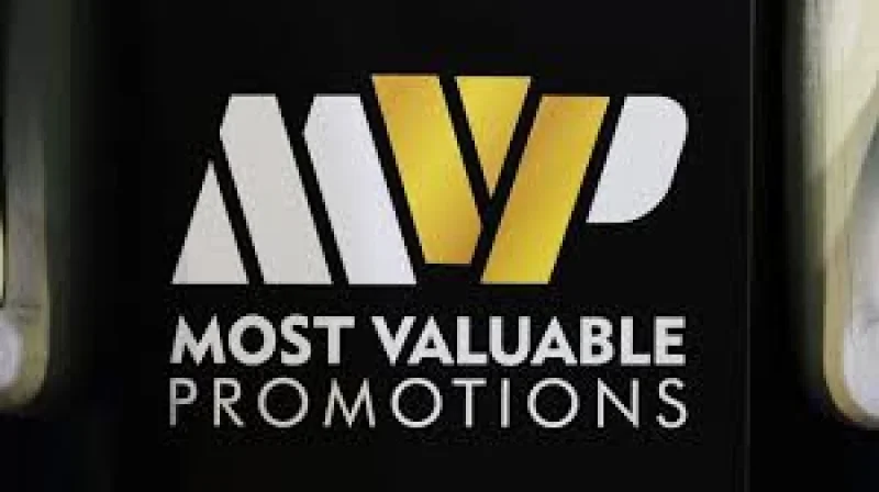 Cherneka Johnson defends all four bantamweight belts against Dina Thorslund in MVPW-05 main event