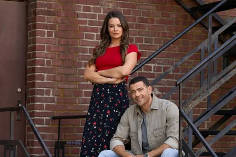 Jesse Metcalfe returns to Hallmark Channel with Absolutely Devoted to You