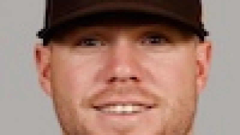 Gavin Sheets sits again as slump costs him more playing time — Gavin Sheets