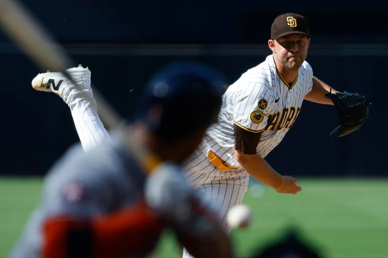 Jackson Merrill makes it seven as Padres keep pressing in the NL wild-card race