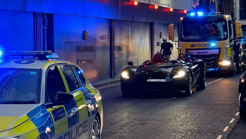 London Police Seized Ferrari Monza SP2 Escorted by Two Vehicles