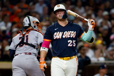 Ty France back in Padres lineup, batting cleanup Saturday