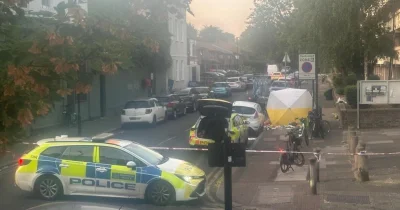 Police set up cordon after four gunshots in Clapham Shooting