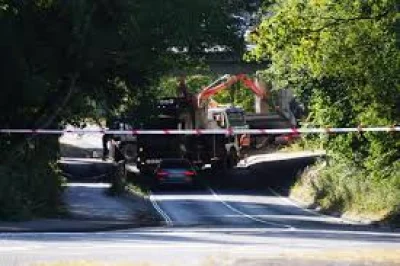 Driver dies in M27 Bridge crash near Eastleigh