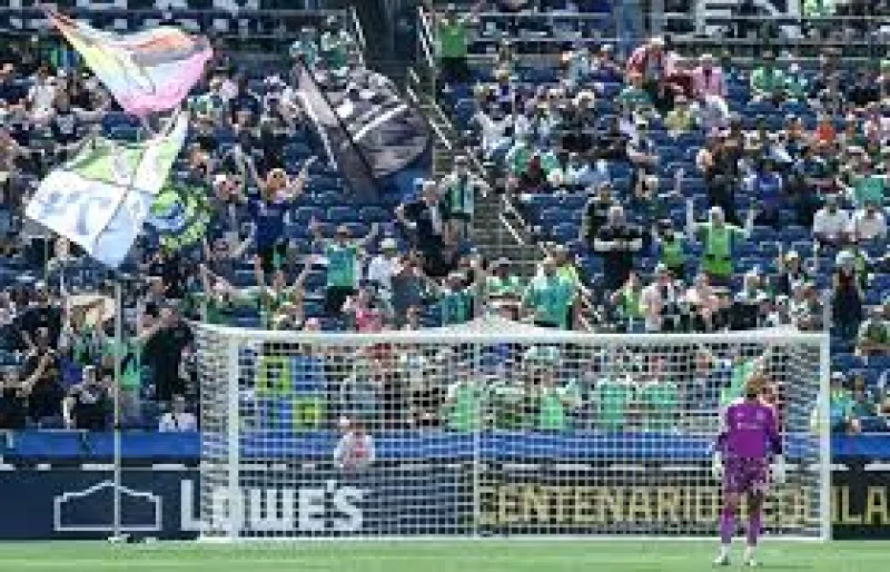 Brian Schmetzer plans a heavily rotated lineup for Wednesday’s Chivas Vs Sounders clash — and that is exactly the point