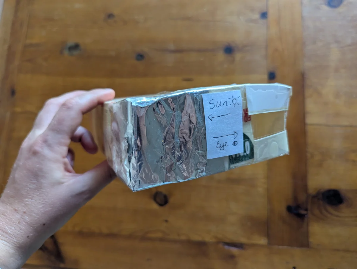 Photo: el-balad.com How To Make A Solar Eclipse Box with a cereal box at home - El-Balad.com