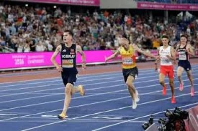 Jakob Ingebrigtsen wins fourth straight European 5000m title after injury return