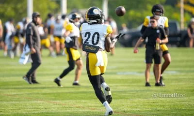 Kaleb Johnson could be moved for a Day 3 pick as the Steelers weigh a reset