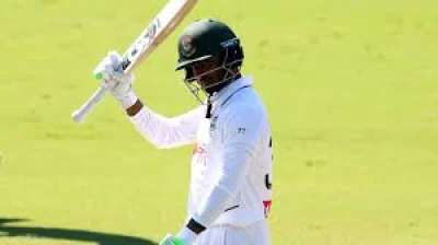 Mominul Haque 35 not out as Bangladesh reach 96-1 against Australia