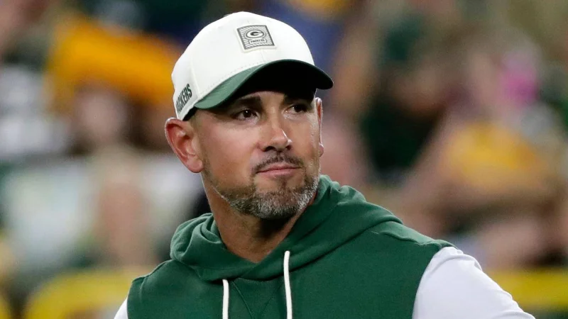 Anthony Belton is still the man at right guard on the Packers Depth Chart — and that says plenty about Green Bay's early camp pecking order